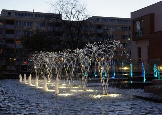 Пруд сада украшает сопло фонтана 1,5 дюймов вращая